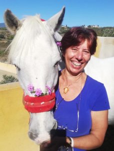 Flowers and horses in Estepona at Ranch Siesta Los Rubios